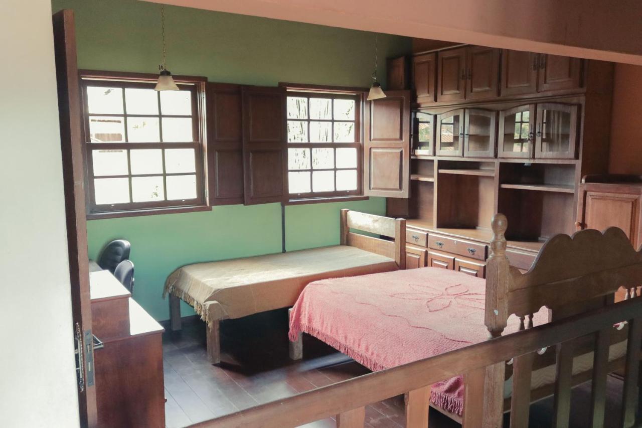 Em tiradentes, Minas Gerais, CASA TÍPICA E ESPAÇOSA EM TERRENO ARBORIZADO Exterior foto