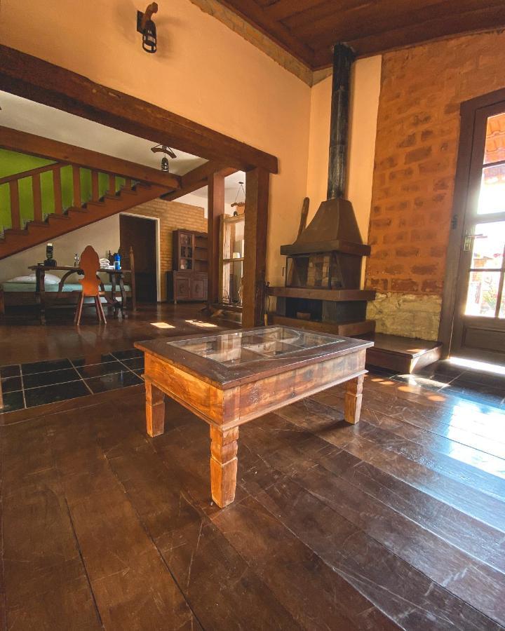 Em tiradentes, Minas Gerais, CASA TÍPICA E ESPAÇOSA EM TERRENO ARBORIZADO Exterior foto